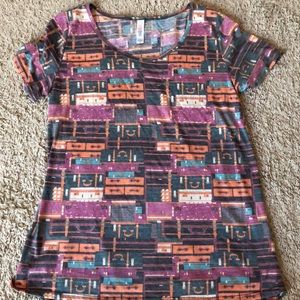 Lularoe Medium classic T
